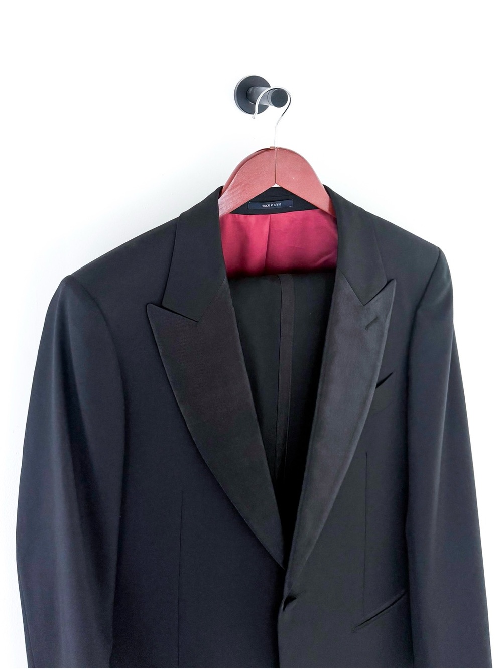 Suitsupply New Verona Men's Black Satin Lapel Tuxedo Suit Jacket Pants 38R - Picture 5 of 16